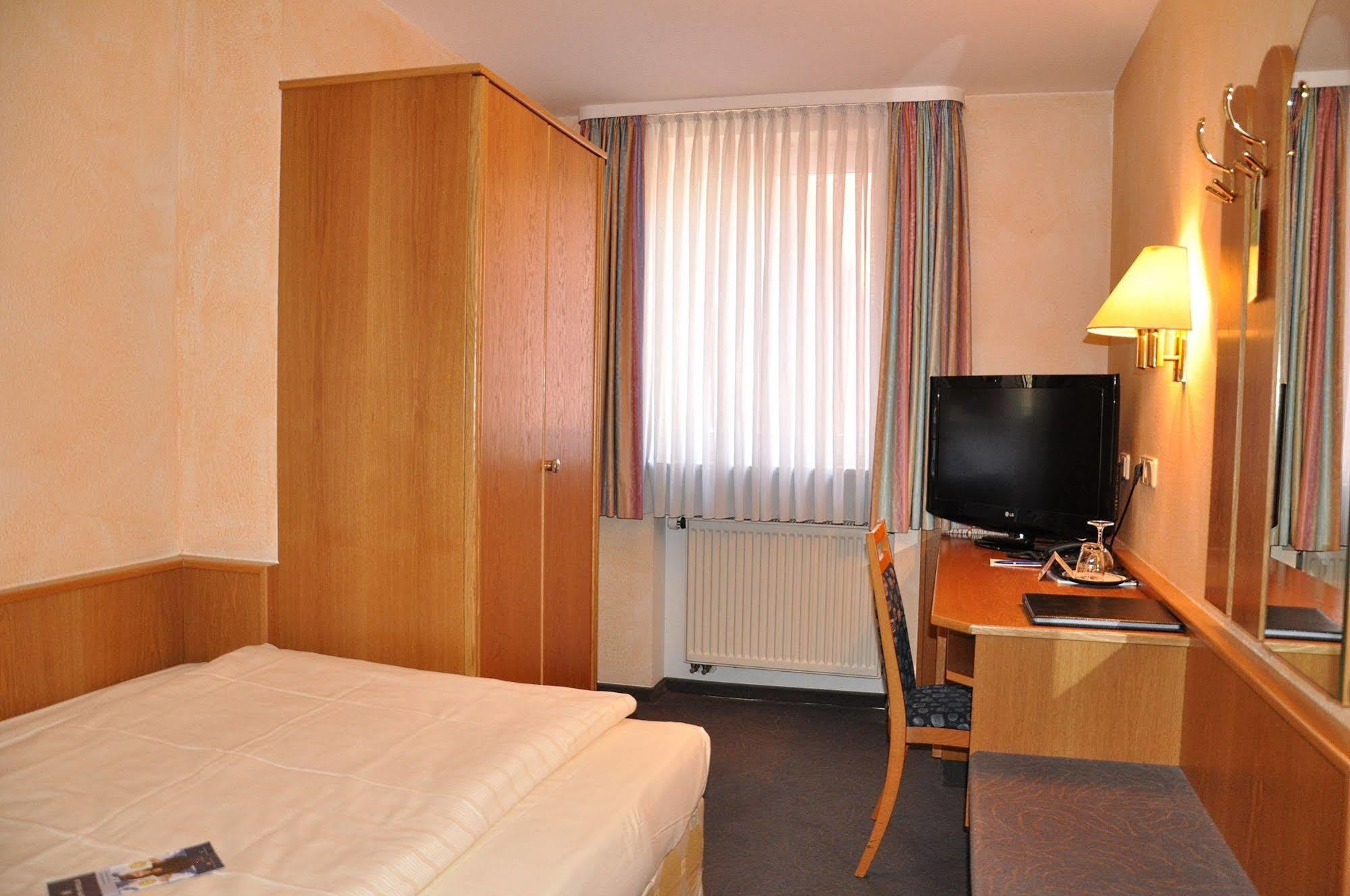 City Partner Hotel Strauss Würzburg Dış mekan fotoğraf